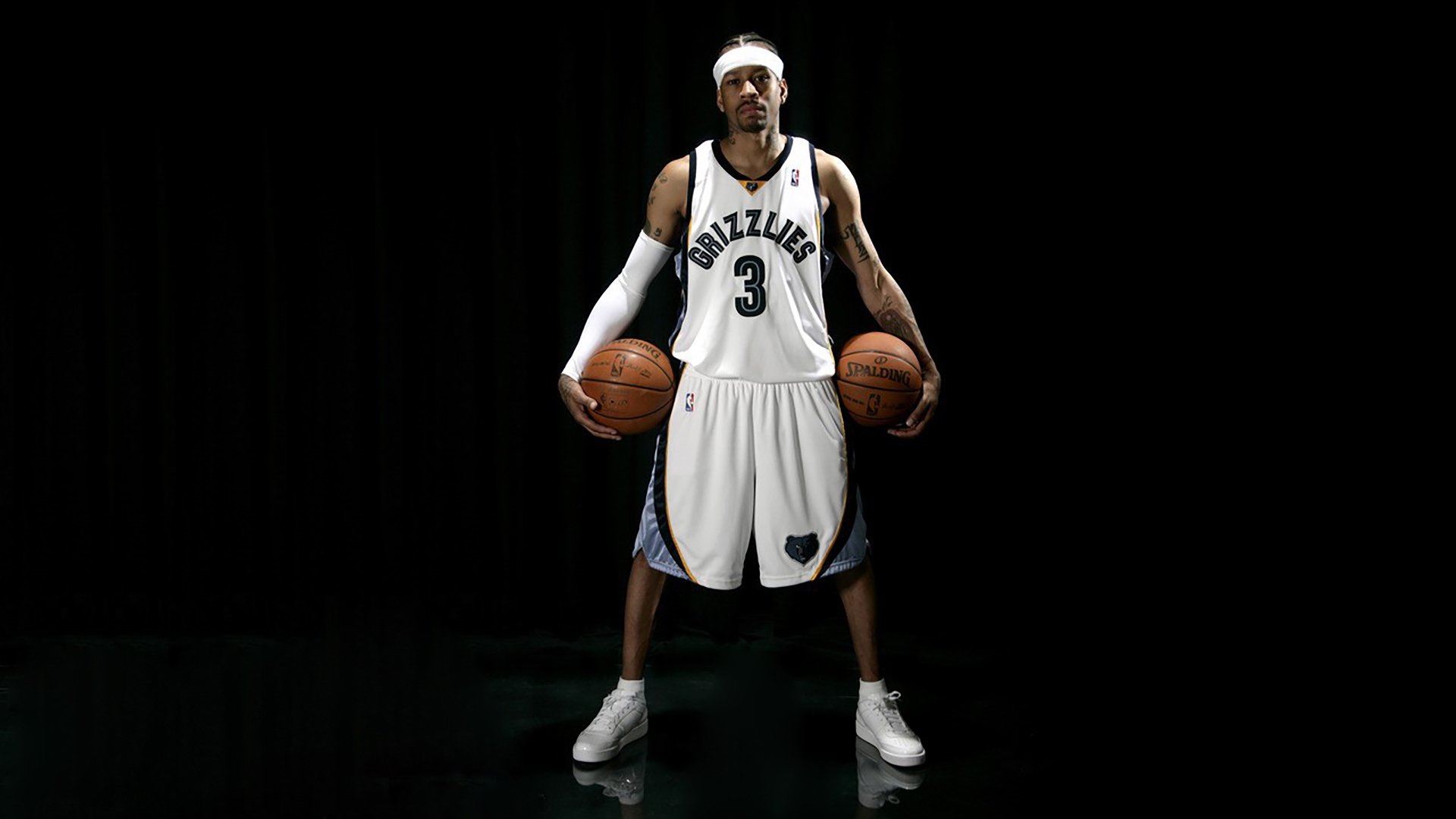 格林伍德的全能防守能力，助袋鼠队防线坚不可摧，格林伍德球员